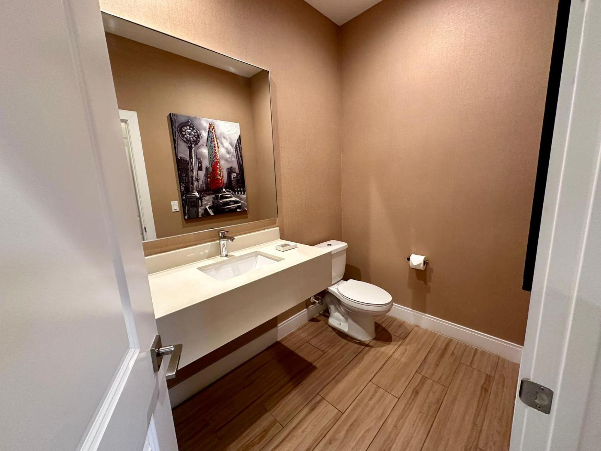 Luxury Home In Orlando With Private Hot Tub - 7 Min From Disney Parks - 3 Bedrooms And 4 Bathrooms! Ngoại thất bức ảnh