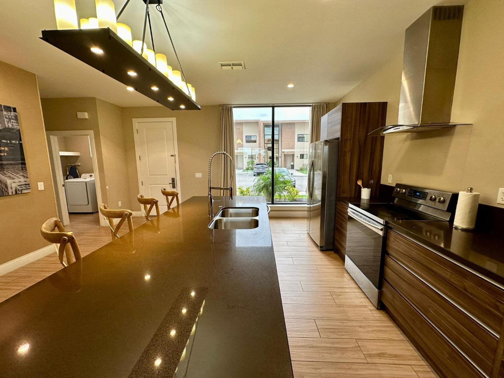 Luxury Home In Orlando With Private Hot Tub - 7 Min From Disney Parks - 3 Bedrooms And 4 Bathrooms! Ngoại thất bức ảnh